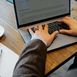 英語メールが書けない本当の理由｜ChatGPT時代でも失敗する人の共通点と解決法