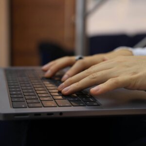 ChatGPTで英会話を練習する方法｜話す前に脳内スピーキングで準備する