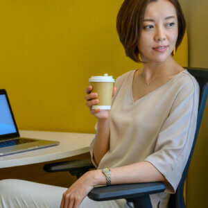 人と仕事を動かすマネジメント英語ガイド｜英語は通じてるのに動いてくれないのはなぜ？