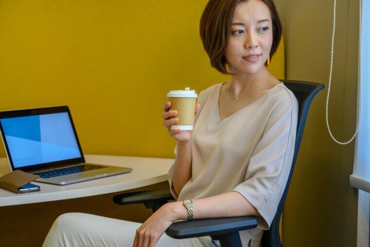 人と仕事を動かすマネジメント英語ガイド｜英語は通じてるのに動いてくれないのはなぜ？