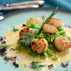 「グルメ」は英語で？ネイティブはGourmetを「グルメな人」というときに使わない